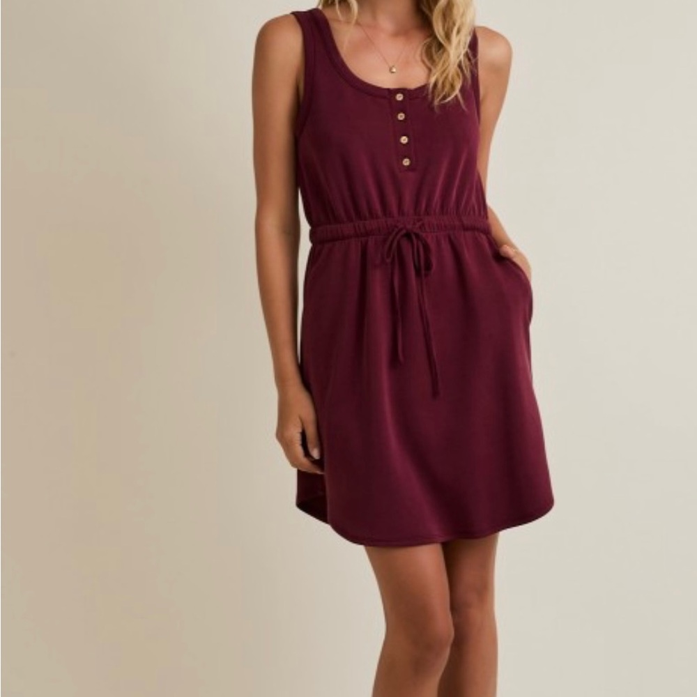 Sleeveless Wine Dress with Side Pockets.